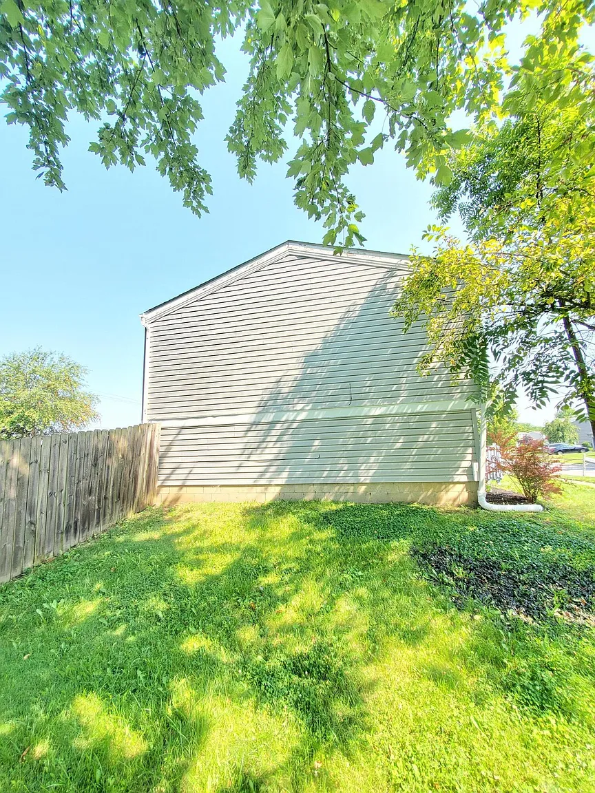6024 Lakefront Ave photo 1