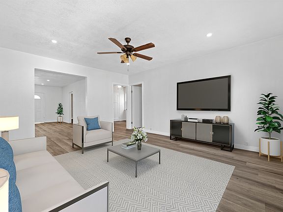Living room. (staged)