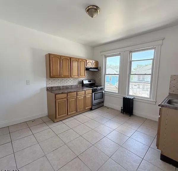 61 Mapes Ave — Photo 4