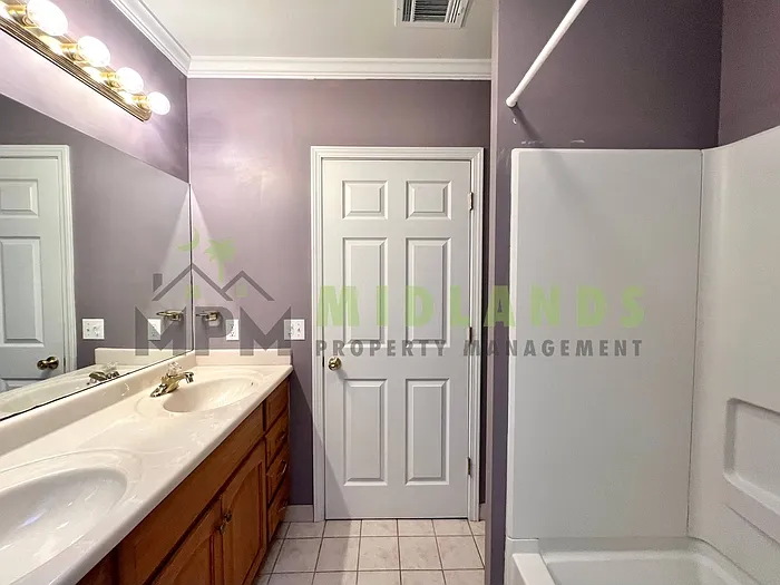 3425 Manor Ave — Photo 29