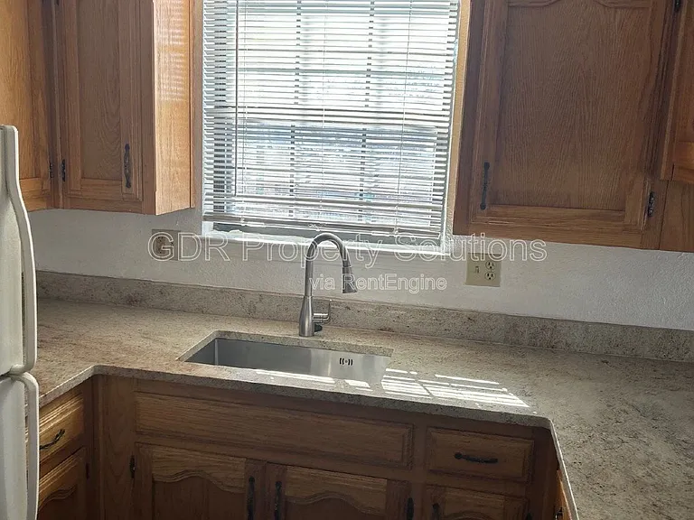 1116 Coal Ave SW #12 — Photo 21
