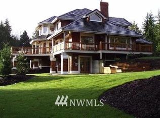 10152 Citation Ct, Bainbridge Island, WA 98110