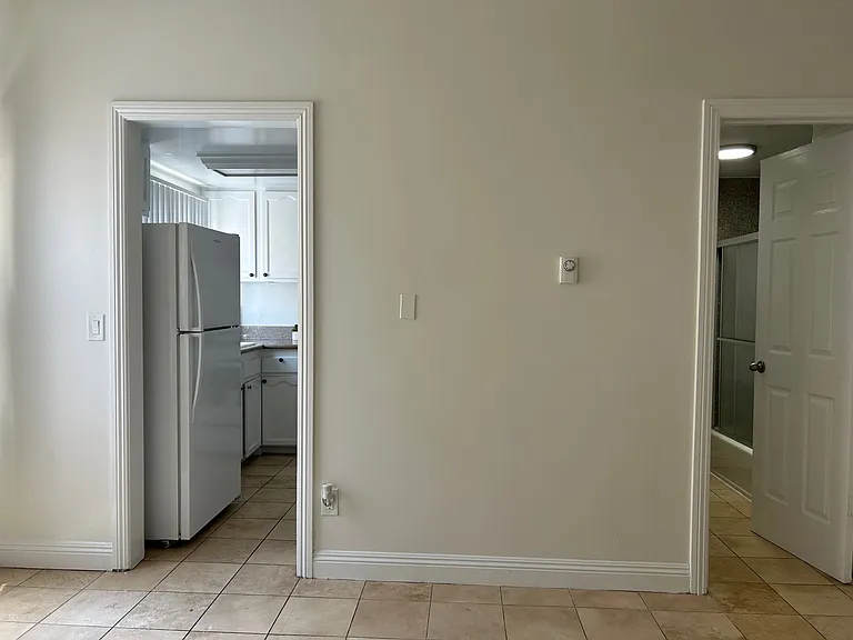 1131 S Beacon St — Photo 5