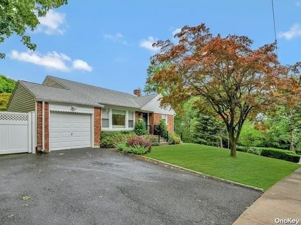 24 Hill Drive, Oyster Bay, NY 11771