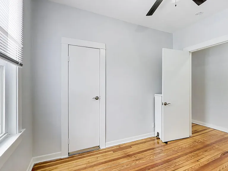 1638 Oakwood Ave — Photo 13