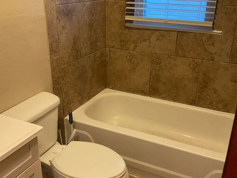 3021 S Wall Ave — Photo 6