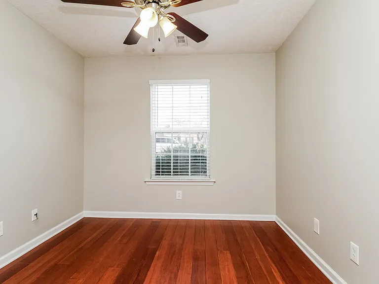 2625 Weatherford St — Photo 12