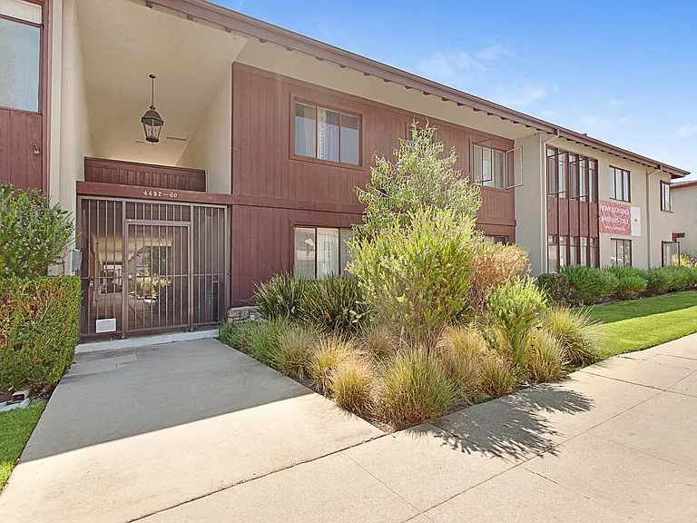 Hazeltine Apartments — Photo 5
