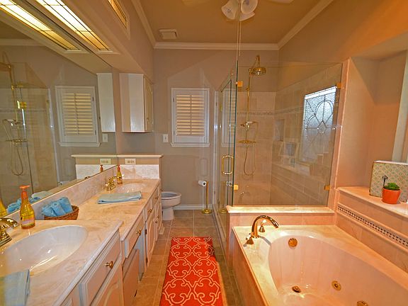 5th image of 7410 Courtside Dr