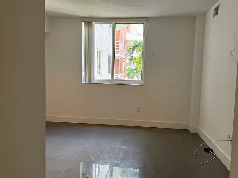 2775 NE 187th St #221 — Photo 14