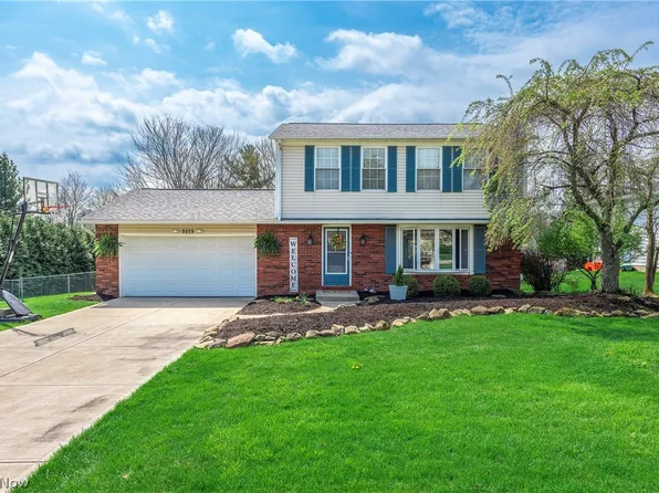 3215 Helen Dr, North Royalton, OH 44133