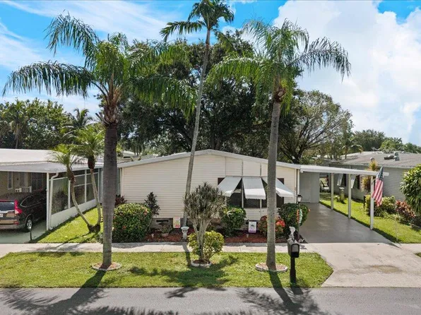 6578 NW 37th Avenue, Coconut Creek, FL 33073