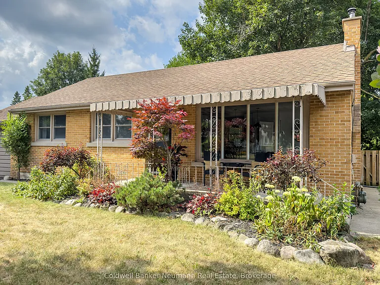10 Western Ave #UPPER — Photo 2