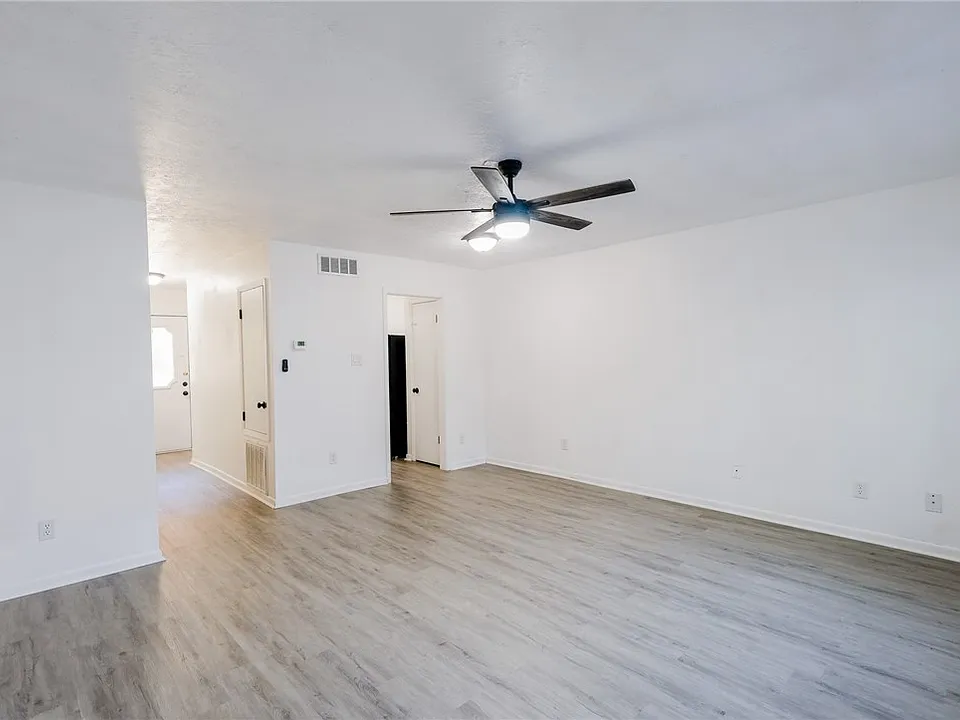 1902 Barak Ln #6