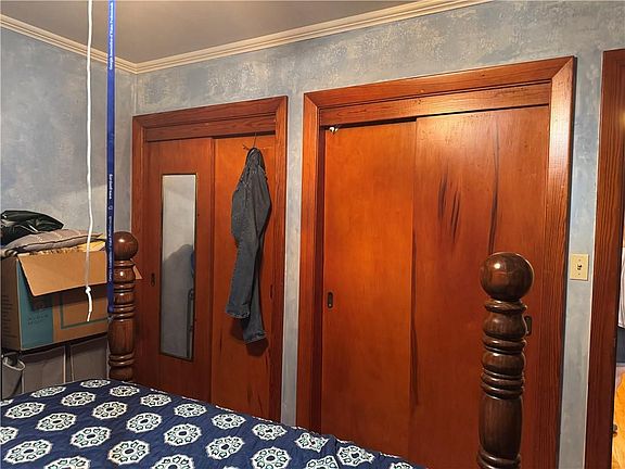 5th image of 7 Hillcrest Ave NE