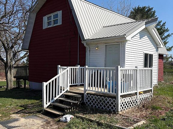 2nd image of 8078 N Hartel Rd