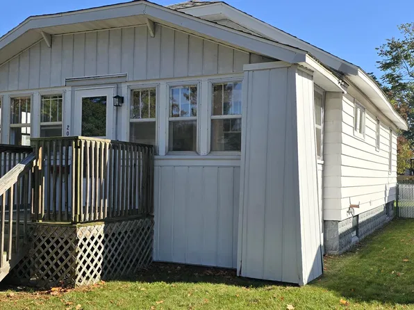 2003 Moulton Ave, Muskegon, MI 49445