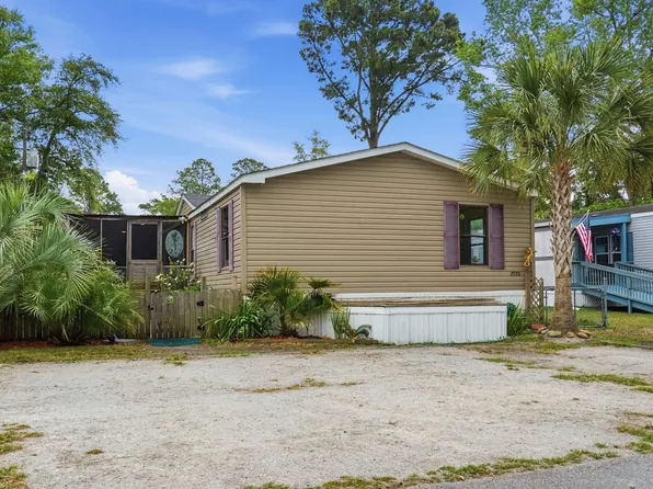 2720 Capricorn Dr., Myrtle Beach, SC 29575