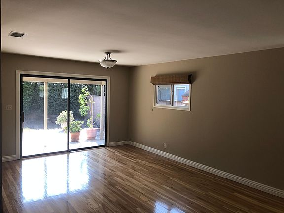 3rd image of 8136 Loma Verde Ave