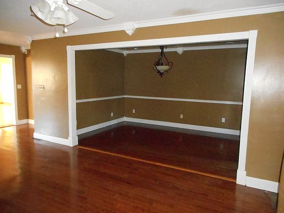 5th image of 2541 Hill Top Ln