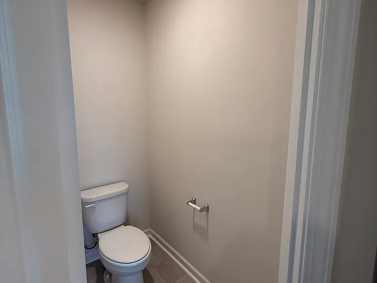 1256 Evelynnview Ln — Photo 16