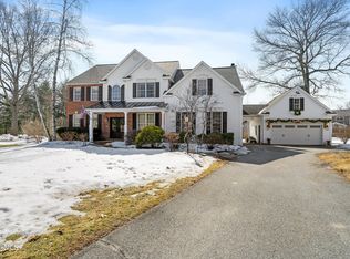 7 Royal Henley Court, Saratoga Springs, NY 12866