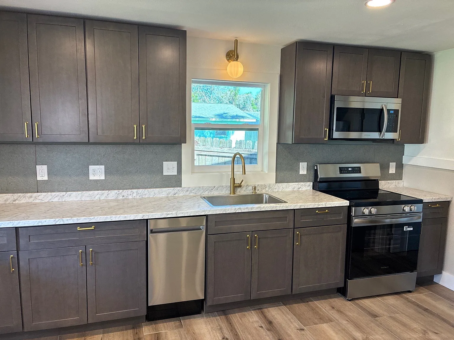 1 bed, 650 sqft, $1,300 — Photo 2