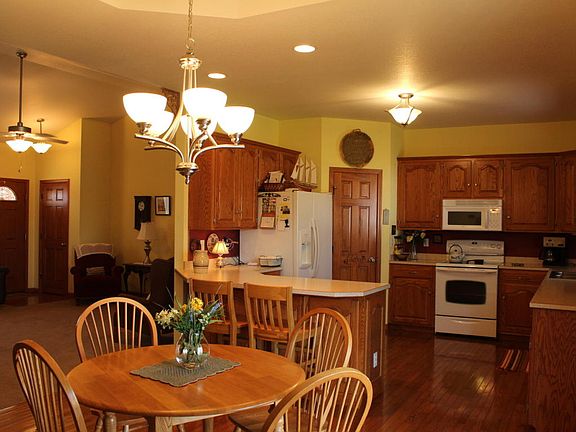 4th image of 618 Natchez Trace Dr