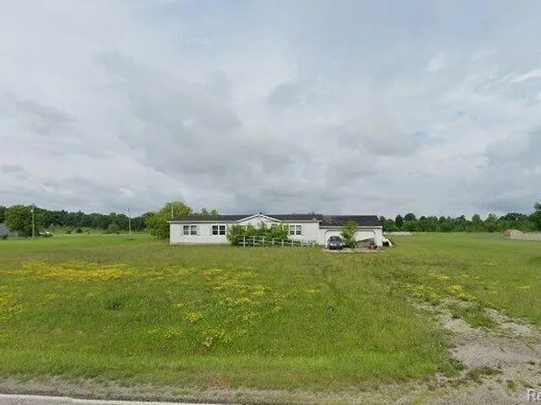 7363 Neff Rd, Mount Morris, MI 48458