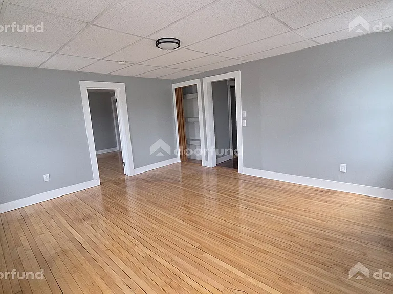 224 Main St #8 — Photo 6
