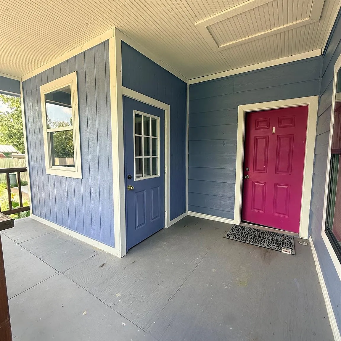 2 bed, 1.0 bath, 896 sqft, $1,100 — Photo 2