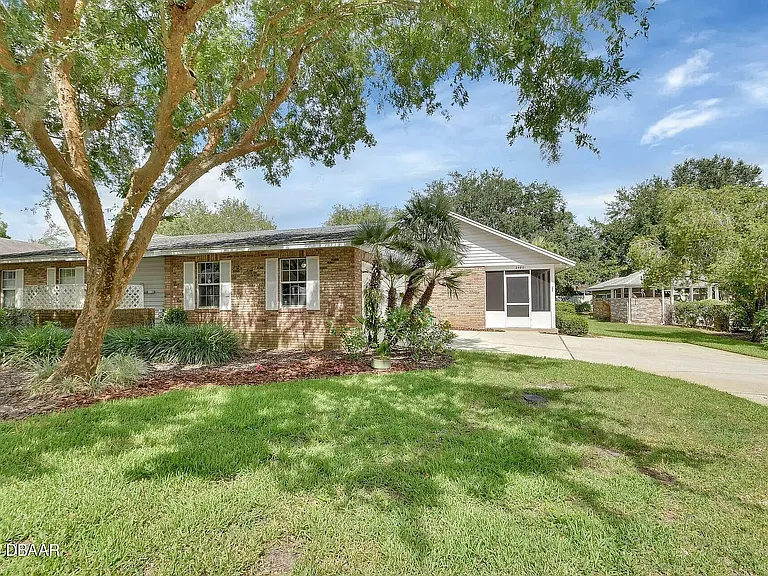 2480 S Glen Eagles Dr — Photo 1