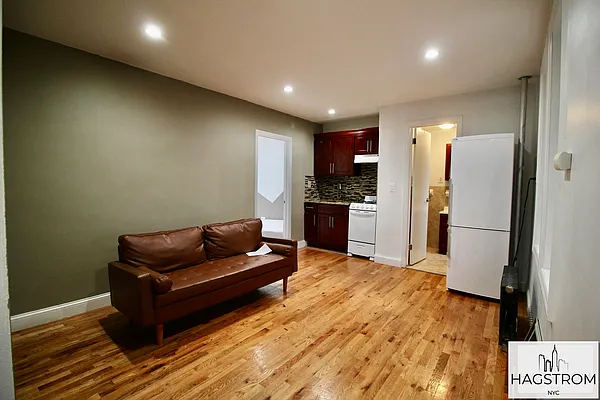 Rented by Hagstrom Management Inc | media 26