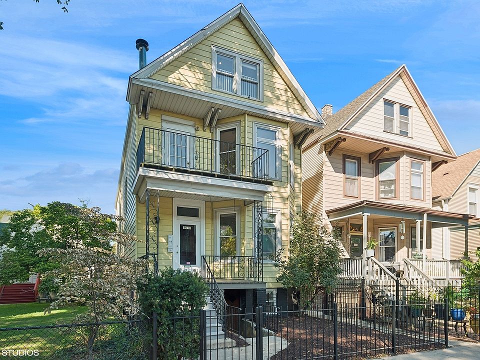 1st image of 1618 W Carmen Ave