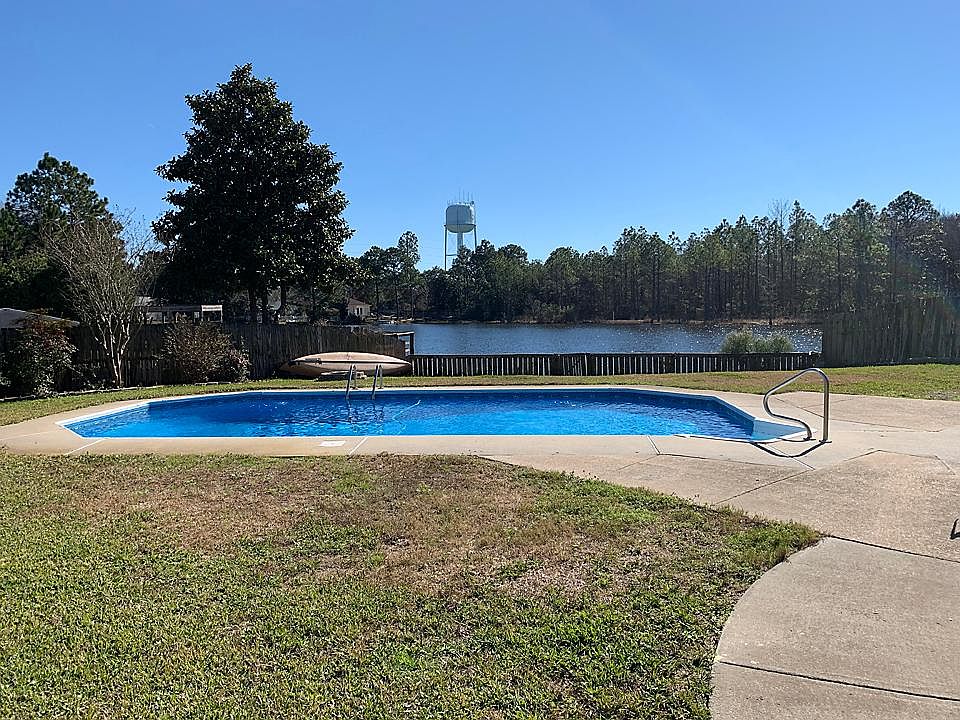 1st image of 2212 Creekwood Ct