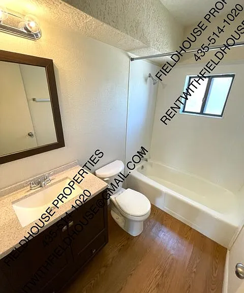 459 N 100 W #3 — Photo 6