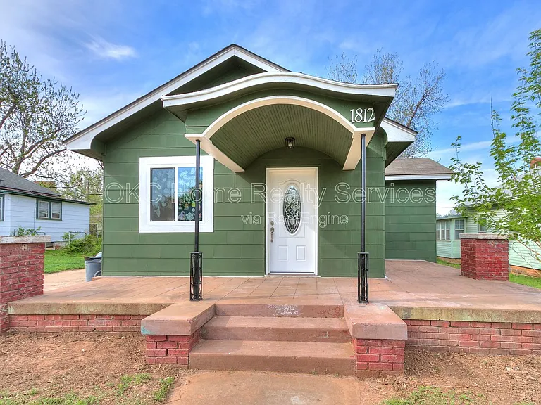 1812 W Noble Ave — Photo 9