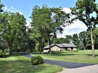 32 Covered Bridge Rd, South Barrington, IL 60010