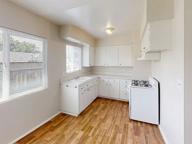 34939 Cedar Ave — Photo 3