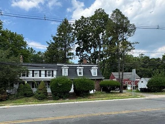 3rd image of 795 E Glen Ave