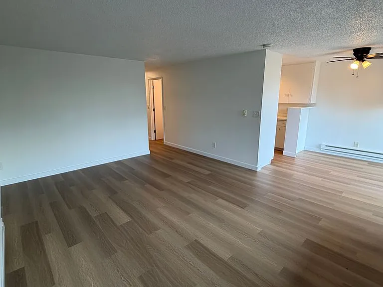 2nd and Lake Apartments — Photo 8