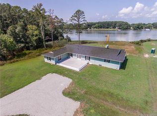 449 Bendall Ln, Mathews, VA 23109