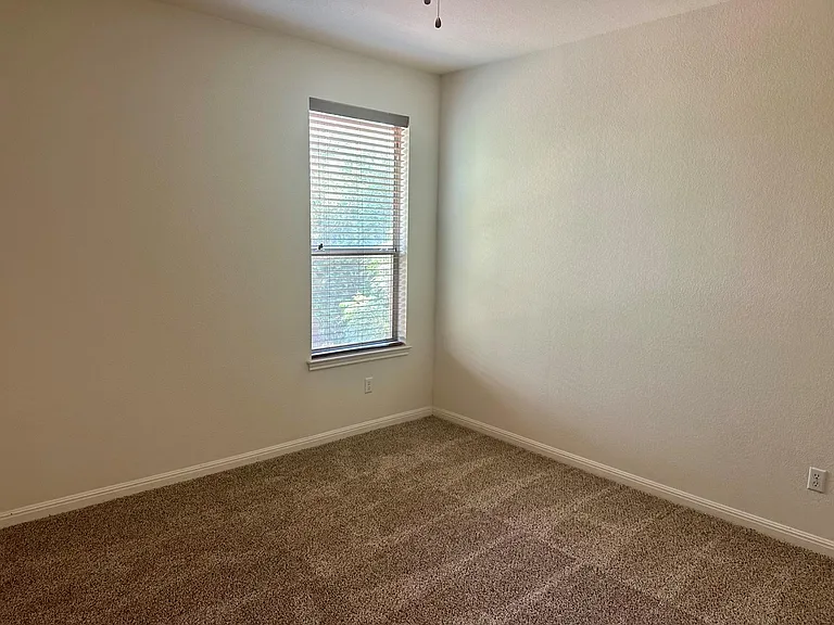 7233 Menchaca Rd #17 — Photo 35