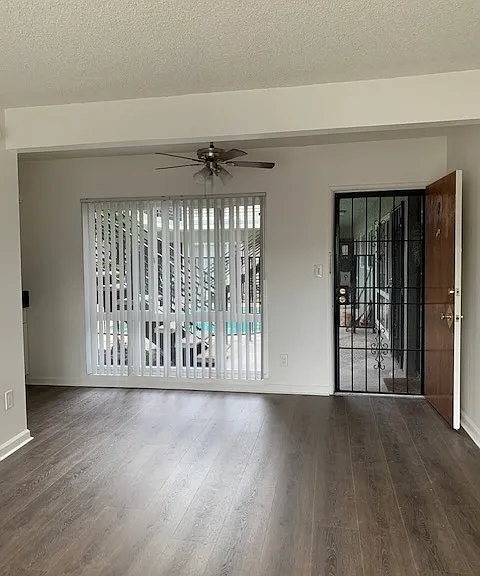 8345 Rosewood Ave #9 — Photo 7