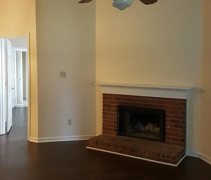 8310 Creek Front Dr — Photo 8