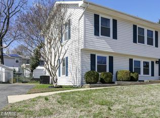 702 Chapelgate Dr, Odenton, MD 21113