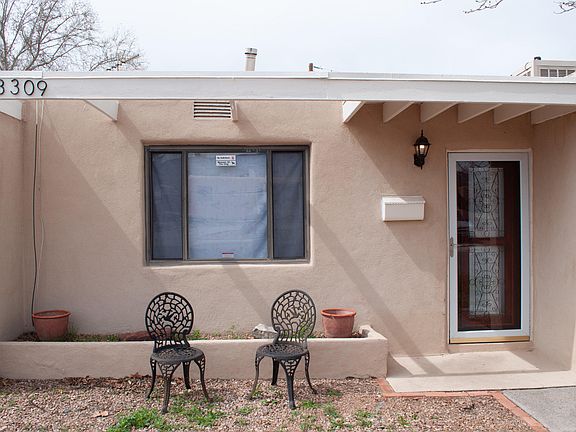 3rd image of 3309 Cuervo Dr NE