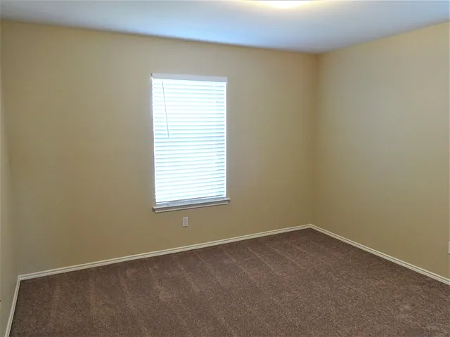 3006 Bradwood Ave — Photo 13