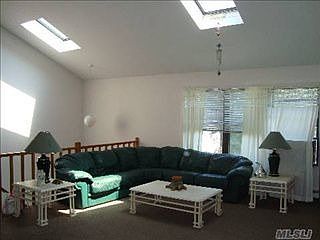 2nd image of 21 Edgewood Ave