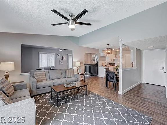 3rd image of 3750 Florrie Ave
